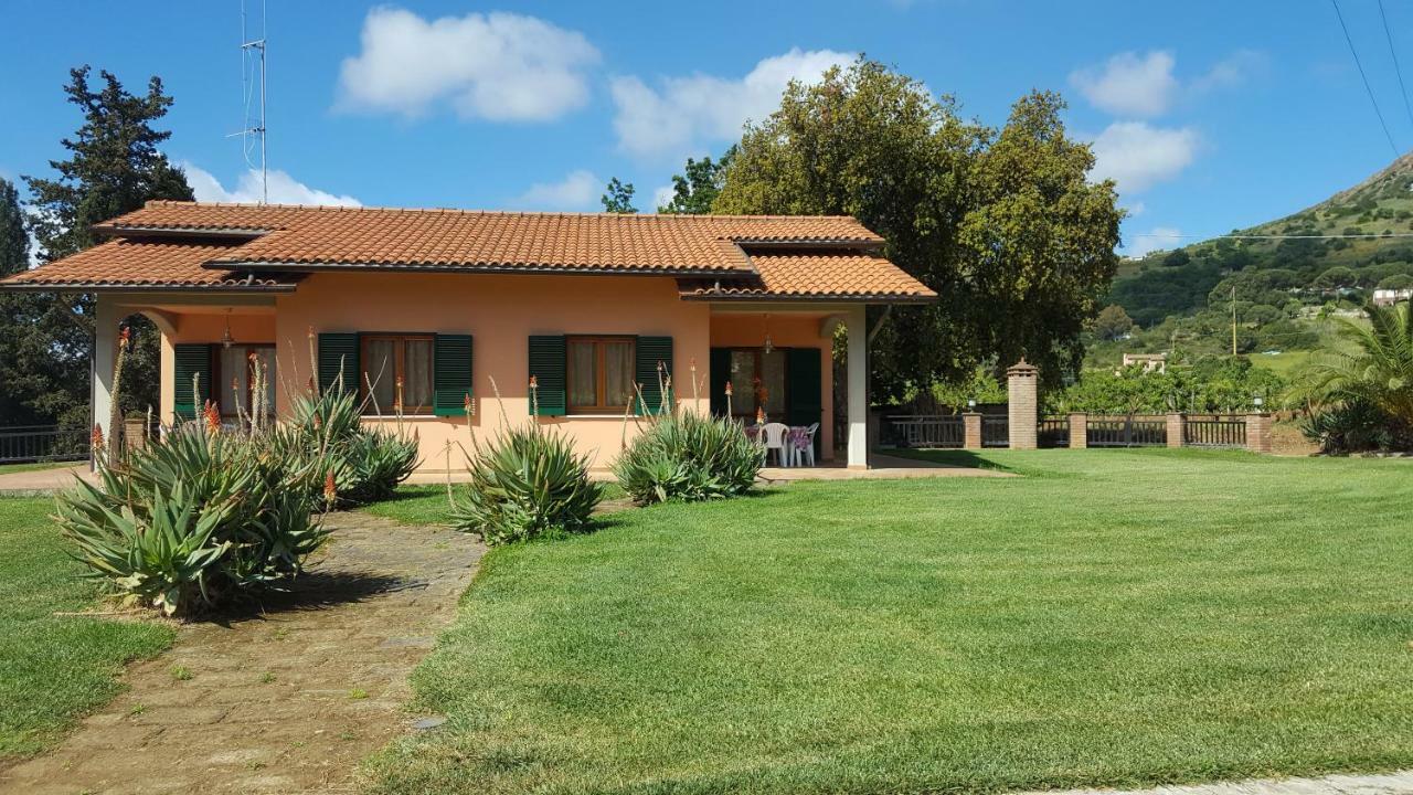 Agriturismo Rebua Porto Azzurro Ngoại thất bức ảnh